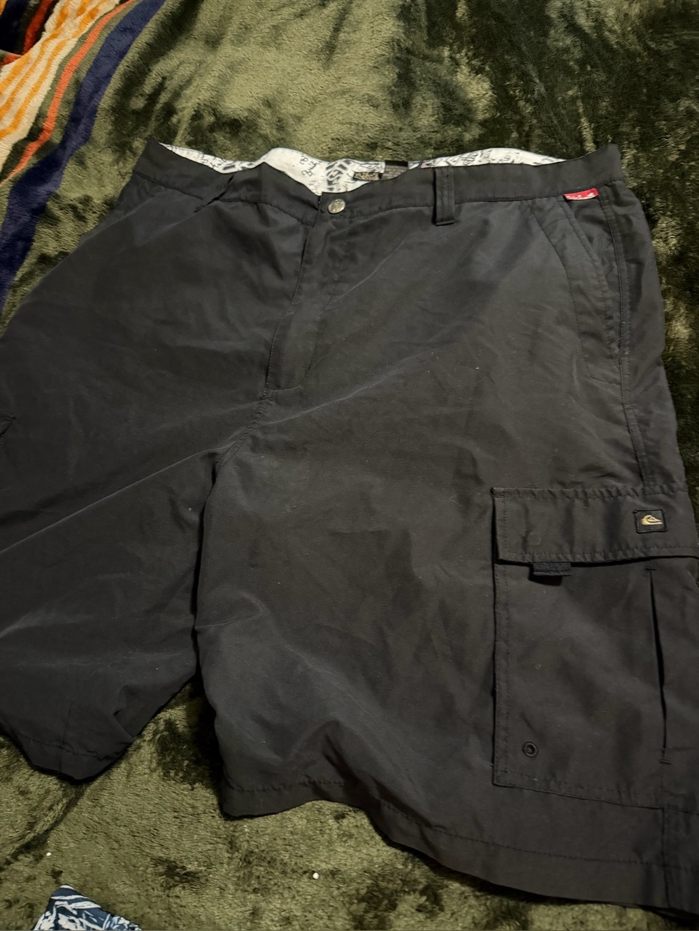 Quiksilver Men's Black Cargo Shorts with Side Pocket
